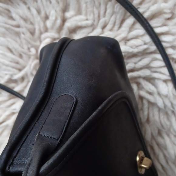 Vintage Coach crossbody - Picture 4 of 16